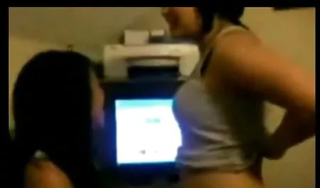 El estudiante es mujeres cachondas en español culpable, él es el director de feliz a saber de él.