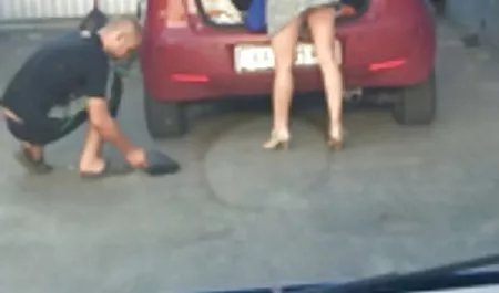 Los amantes en el sofá blanco xxx anal castellano