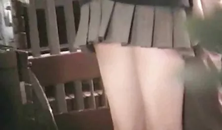 Pareja atractiva, divertida sexmex en español