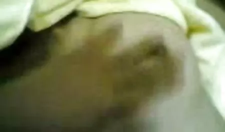 Caliente adolescente en todos los videos caseros en castellano agujeros