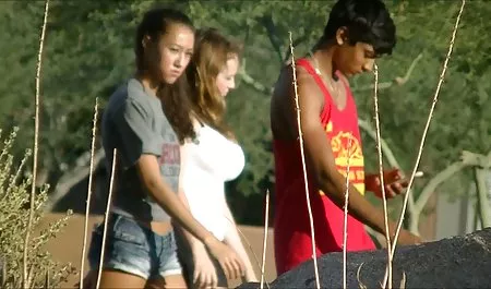 ¿Cómo hacer frente con dos miembros en la videos xnxx en español pared.