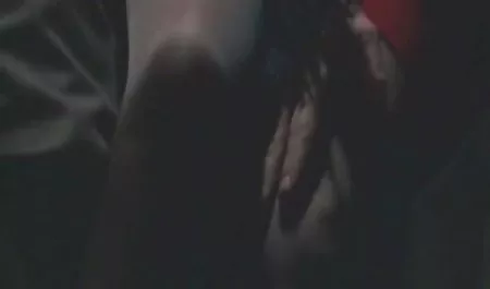 Dos lesbianas sexo interracial en español y Chris amable