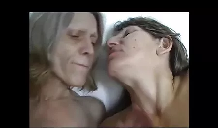De sexo anal gratis en español oro, pista de tenis, lesbianas Sarah amor y Cherie DeVille