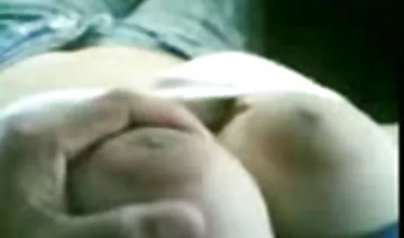 Morena sabe mucho sexo subtitulado acerca de las piernas
